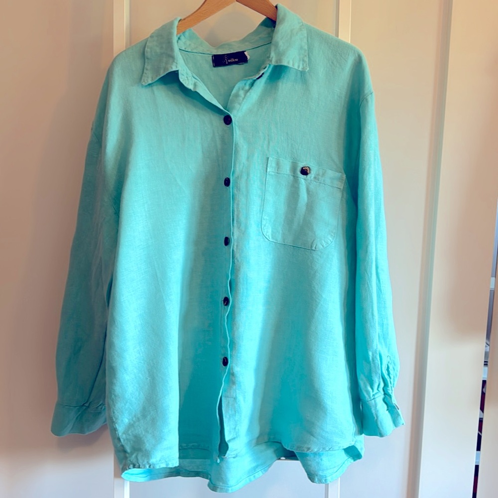 Gorgeous linen! Oversized large. Button down by Willow